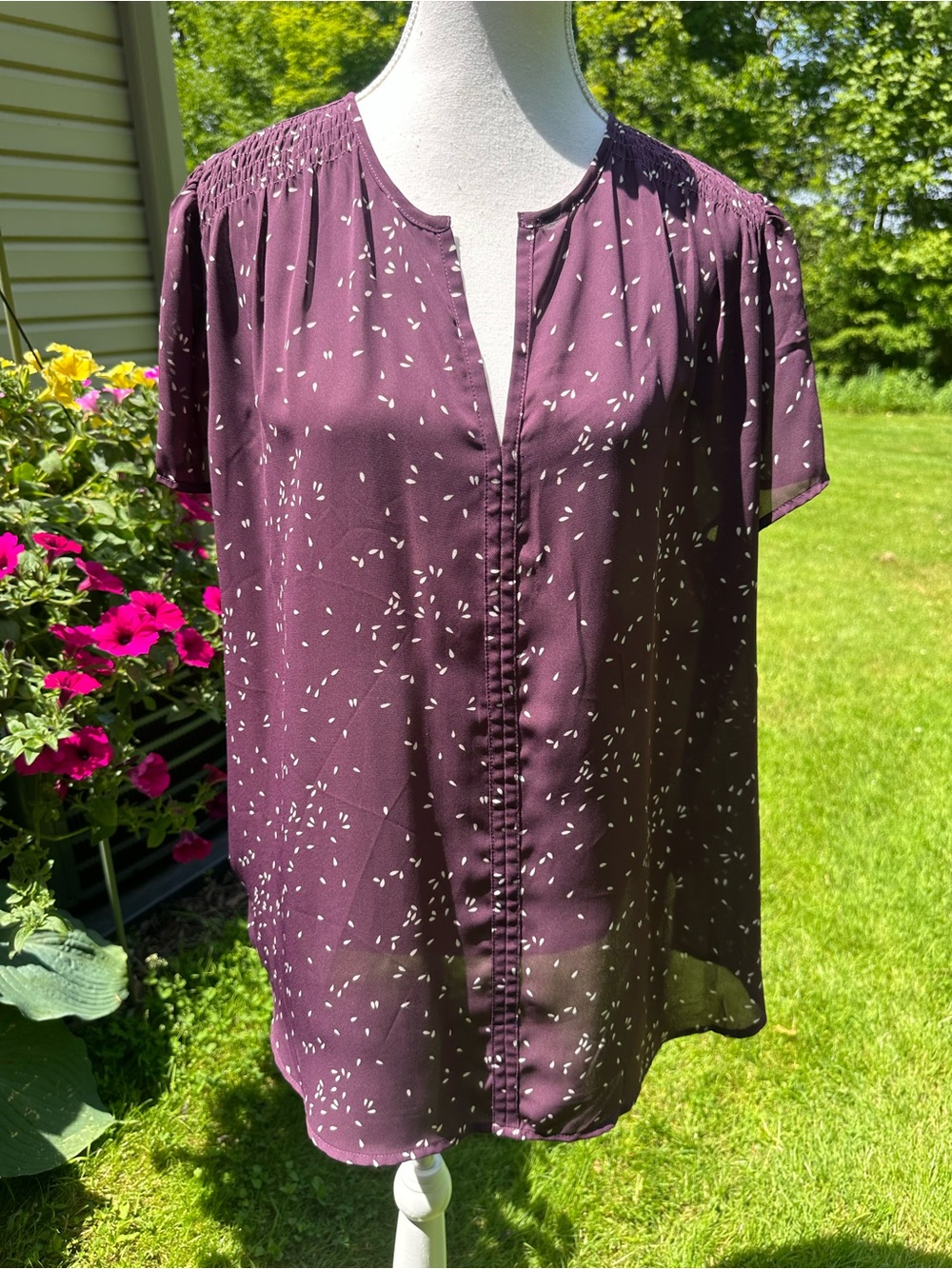 fun 2 fun Plum Short-Sleeve V-Neck Blouse with White Speckle